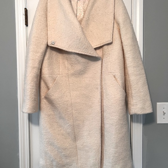 Ivory wool coat - Picture 2 of 3